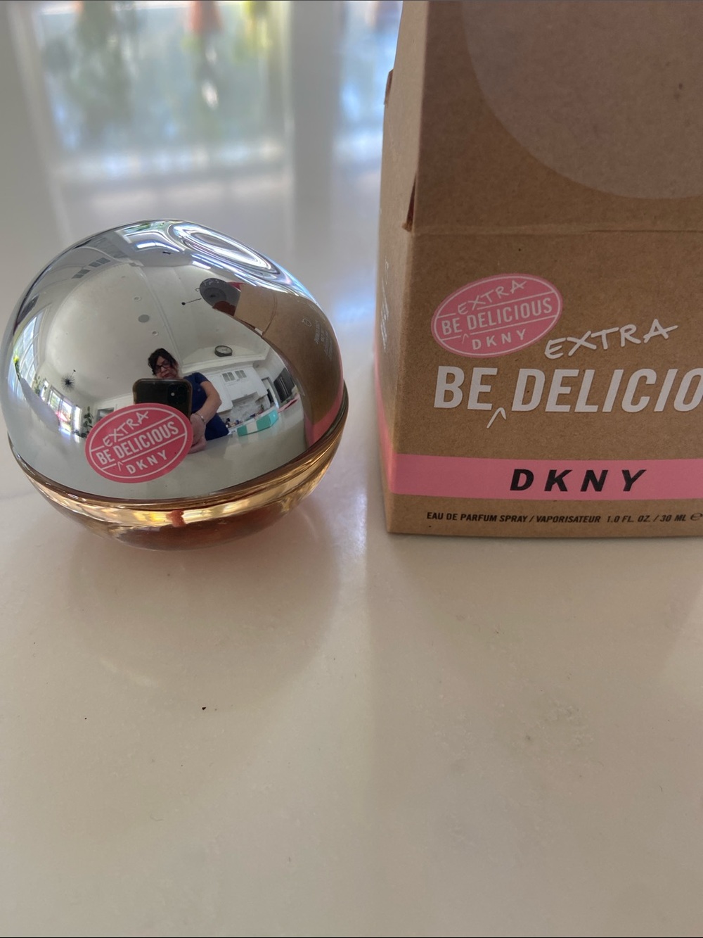 DKNY Be Delicious Extra Mirrored Silver Sphere with Pink Accents